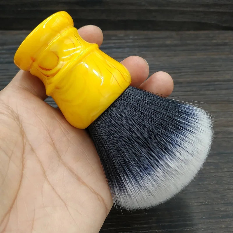 Professional shaving brush with a yellow marble-effect resin handle