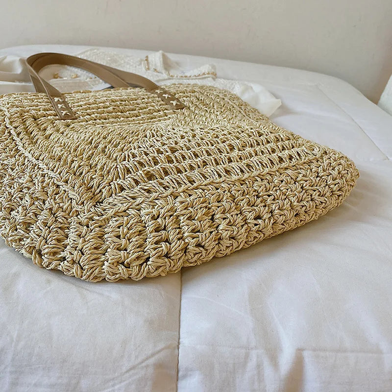 Minimalist Straw Shoulder Bag