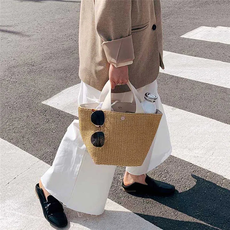 Chic Beach Straw Tote with Contrast Handles